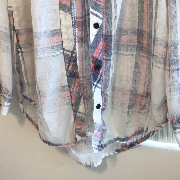 ‘Full Tilt’ Boyfriend Plaid Faded Shirt - Picture 4 of 8